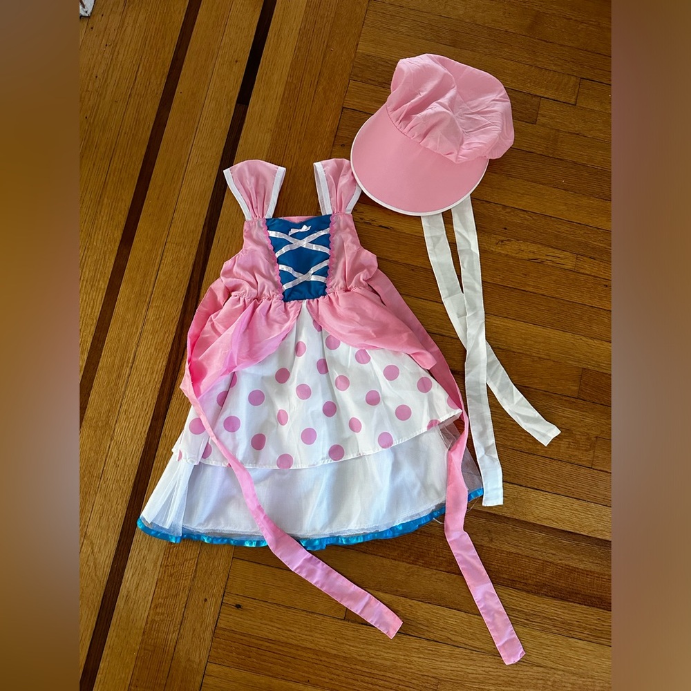 Never Worn - Little Bo Peep Halloween Costume - 6Y